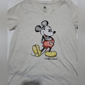 ⭐️ Disney Authentic Original Mickey Mouse Tee T-shirt WDW Size M Womens